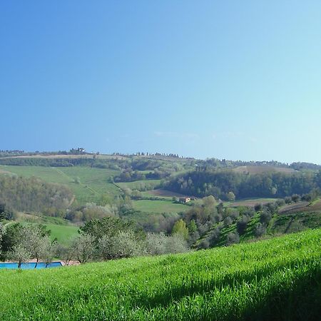 モンタイオーネ Borgo Il Poggio Agritourismoヴィラ エクステリア 写真