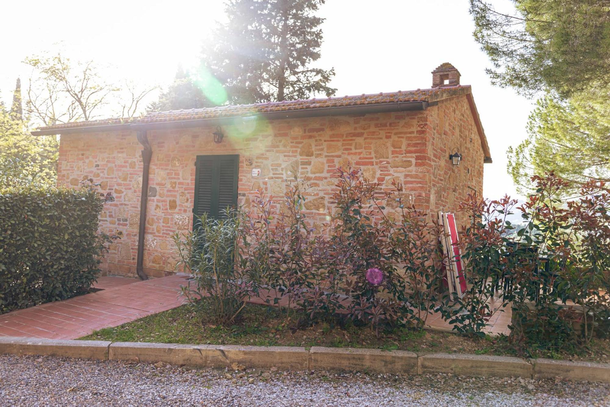 モンタイオーネ Borgo Il Poggio Agritourismoヴィラ エクステリア 写真