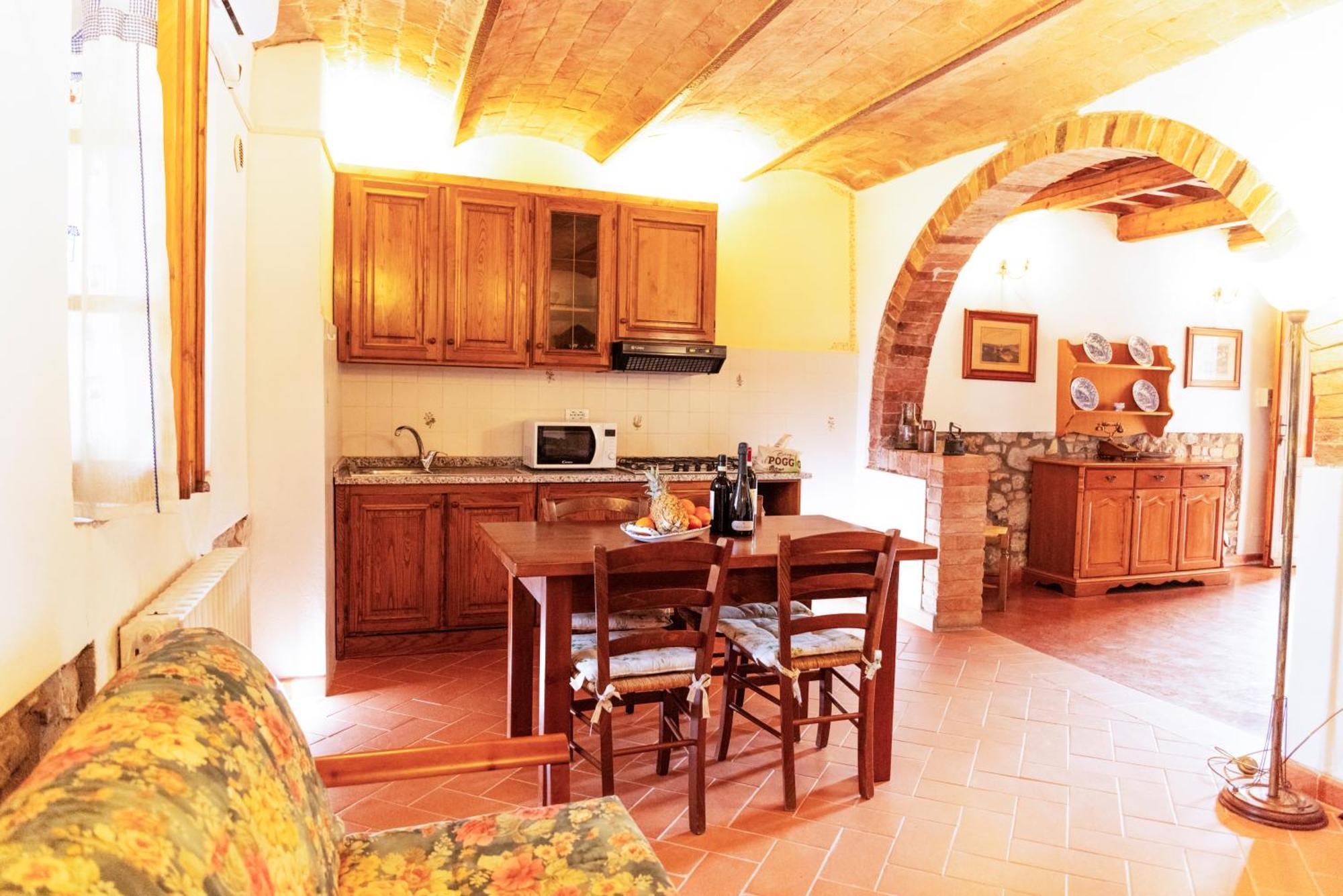 モンタイオーネ Borgo Il Poggio Agritourismoヴィラ エクステリア 写真