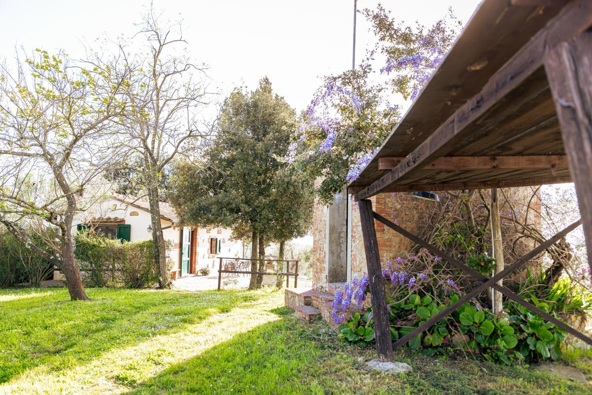 モンタイオーネ Borgo Il Poggio Agritourismoヴィラ エクステリア 写真