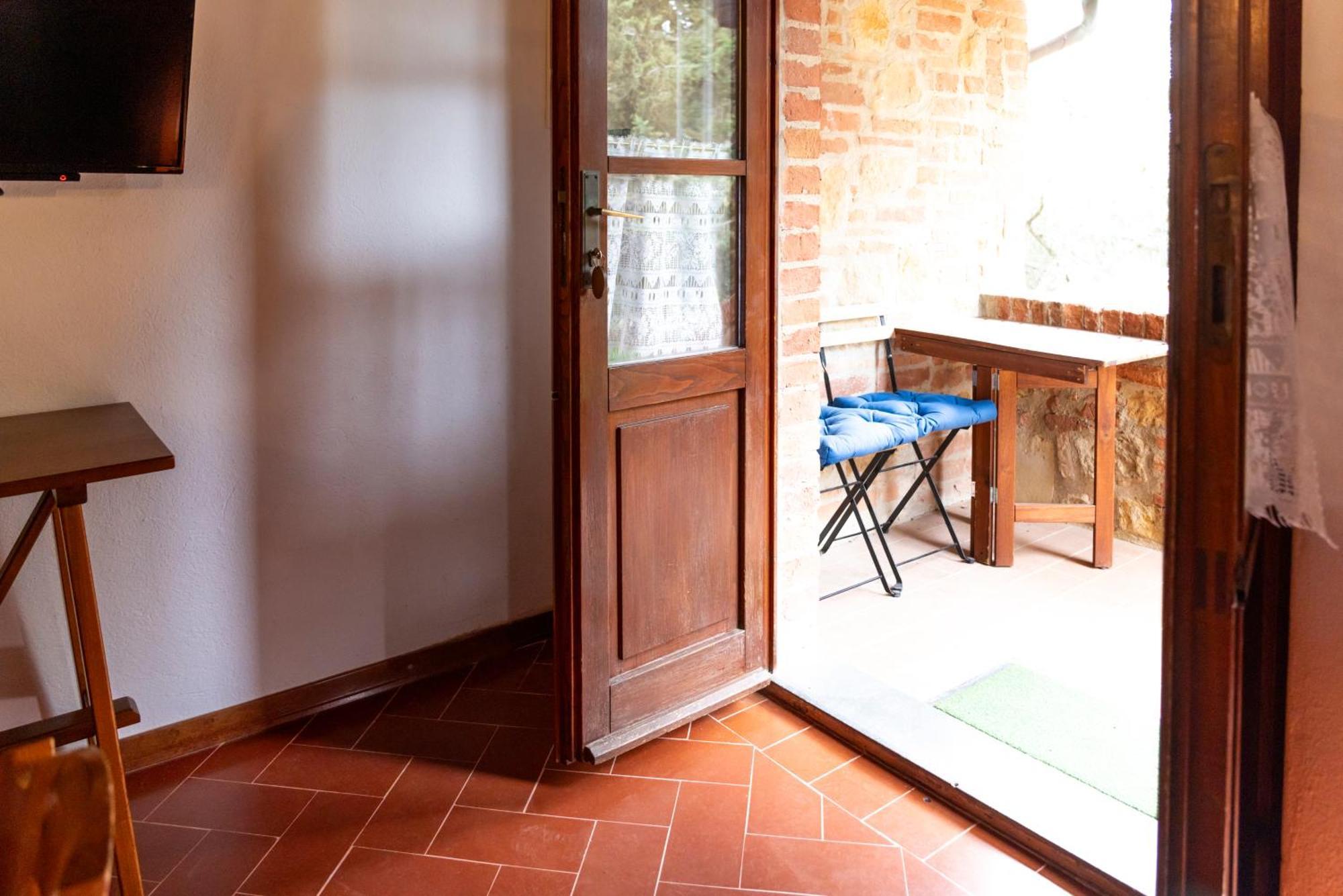 モンタイオーネ Borgo Il Poggio Agritourismoヴィラ エクステリア 写真