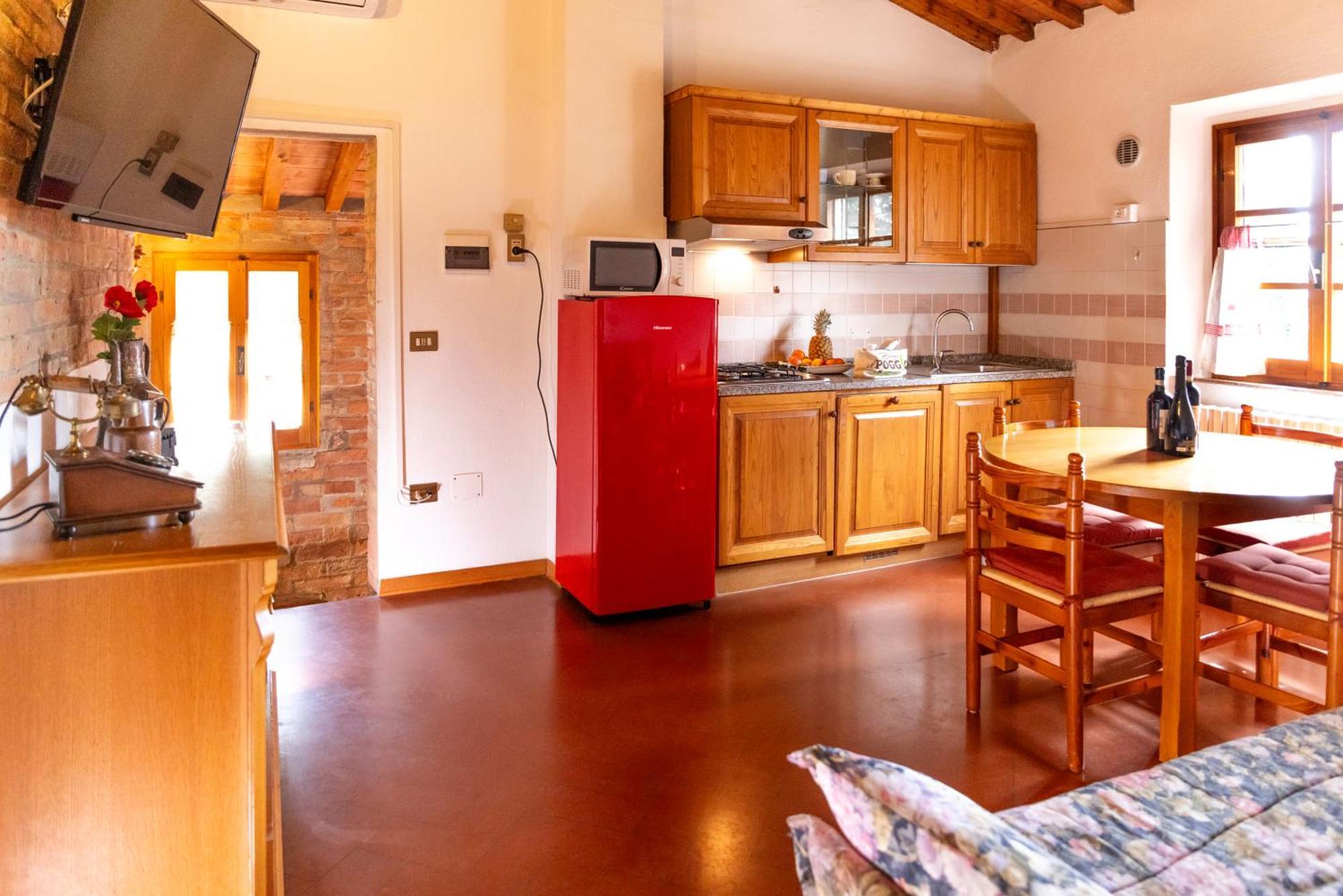 モンタイオーネ Borgo Il Poggio Agritourismoヴィラ エクステリア 写真