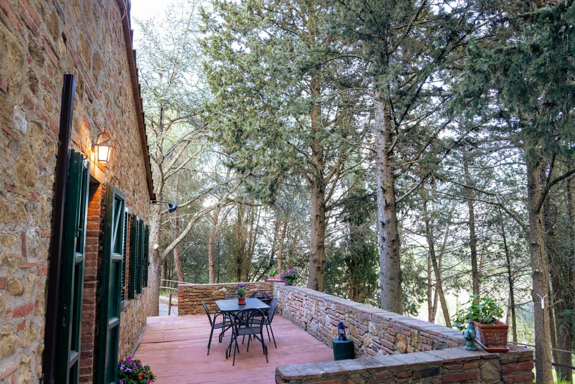 モンタイオーネ Borgo Il Poggio Agritourismoヴィラ エクステリア 写真
