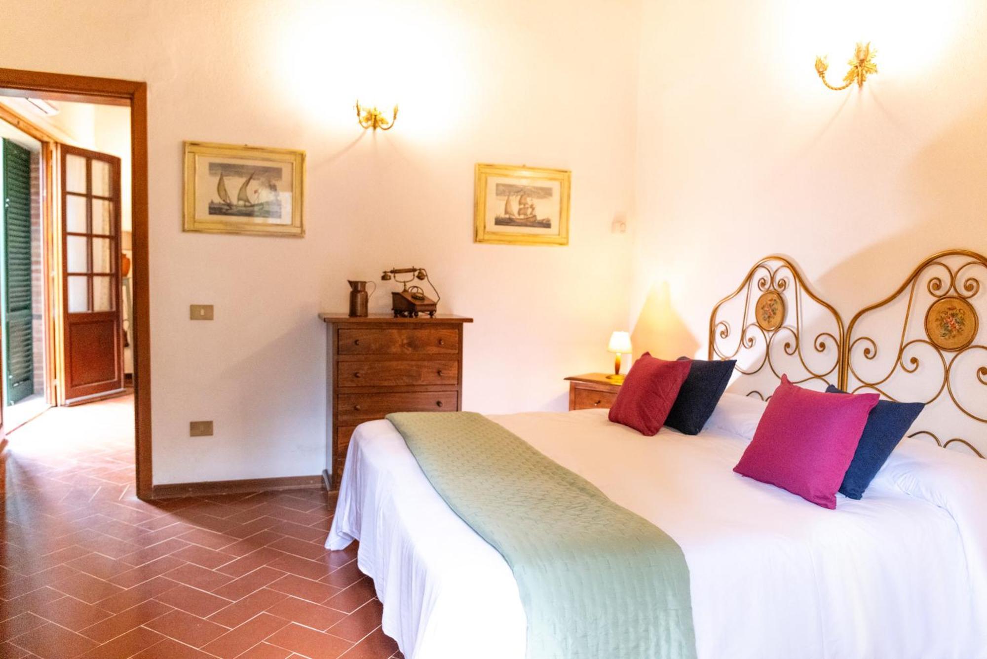 モンタイオーネ Borgo Il Poggio Agritourismoヴィラ エクステリア 写真