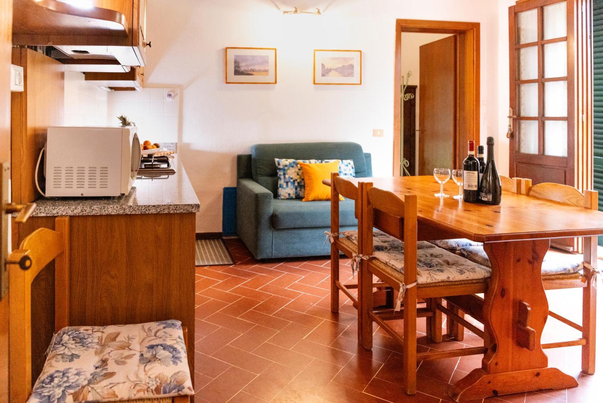 モンタイオーネ Borgo Il Poggio Agritourismoヴィラ エクステリア 写真